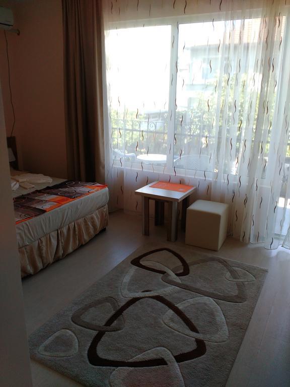 Fits Guest House Приморско Экстерьер фото