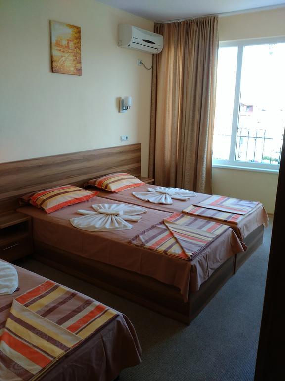 Fits Guest House Приморско Экстерьер фото