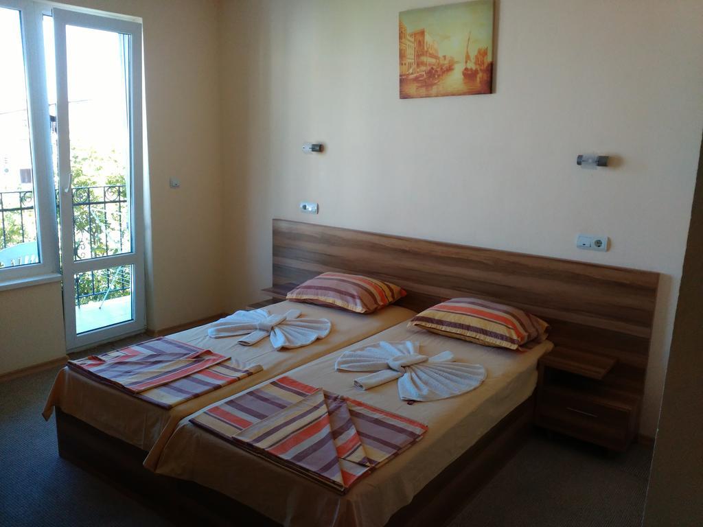 Fits Guest House Приморско Экстерьер фото