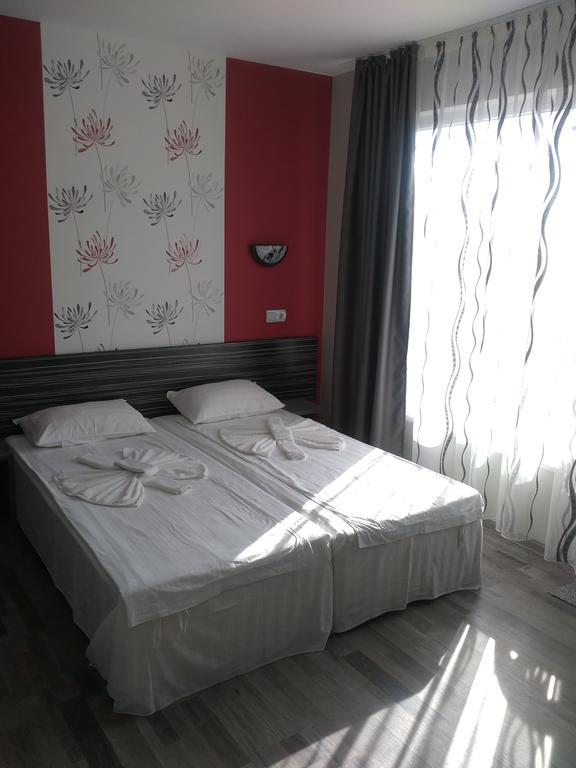 Fits Guest House Приморско Экстерьер фото